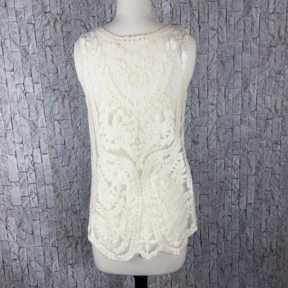 Capri  Cream Lace Tank, size M - Picture 2 of 4